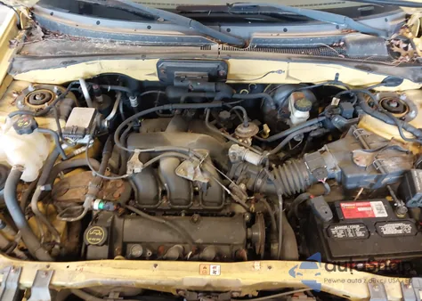 2002 Ford Escape Xlt z USA, uszkodzony, nr VIN 1FMCU04192KB66797